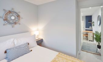 Host & Stay - Retreat by the Sea