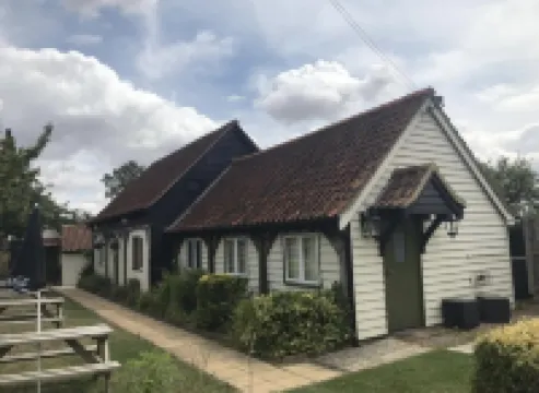 เดอะ ไวท์ ฮอซ โรงแรมใน