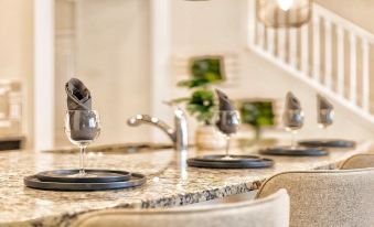 Family Kissimmee 5Br Home Pool/Loft/Tub