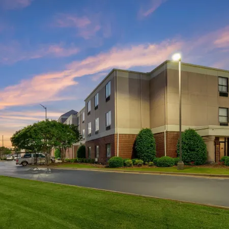 Comfort Suites Oxford I-20 Exit 188