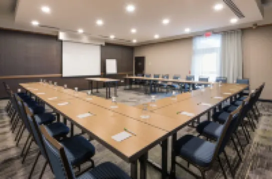 Courtyard Toronto Vaughan