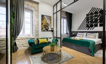 DeZign Superior Apartments & Rooms