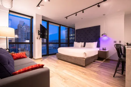 Etage Executive Living Отели рядом с достопримечательностью «Храм познания»