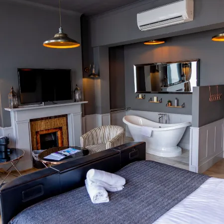 The Clarendon Hotel