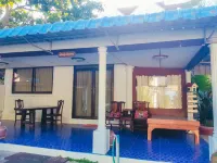 The Uncle Beach Resort Hotels in Bang Saphan Noi
