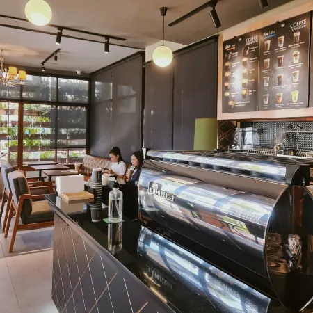 Crystal Jade Hotel Отели в г. Мыанг Районг