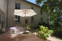 Résidence du Château de Bégué Hotels in Cazaubon