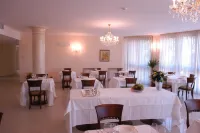 Pilgrim's Hotel Hotels in Cicognolo