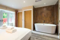 The Orange Tree Thornham Hotel a 
