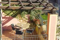 Albergo Locanda Borgo Antico Hotels in Millesimo