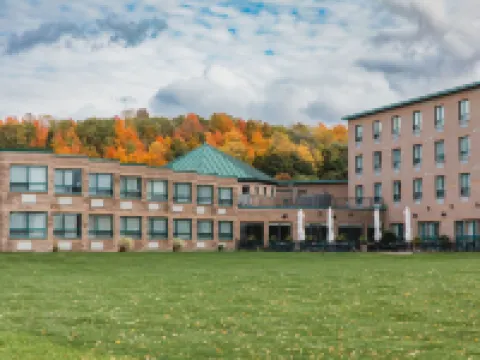 Best Western Inn on the Bay Hotels in Grey County