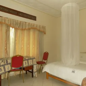 Rhino Motel Mbarara