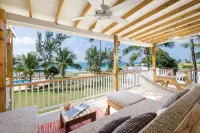 Surfers Bay Resort - พร้อมอาหารเช้า