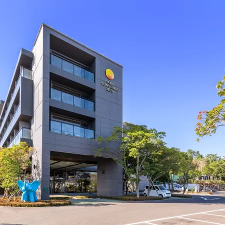 Park Sunshine Jeju Отели рядом с достопримечательностью «Музей Сокбуджак»