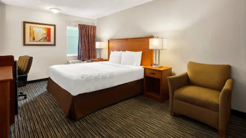 Park Inn by Radisson - Nouto- ja jättöpalvelut