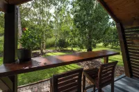 Airlie Beach Eco Cabins - Adults Only Hoteles en Proserpine