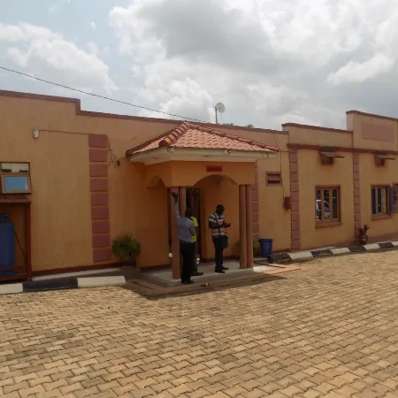 Kaanos Hope Complex Inn