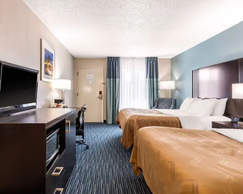 Quality Inn Hotels in Smith County