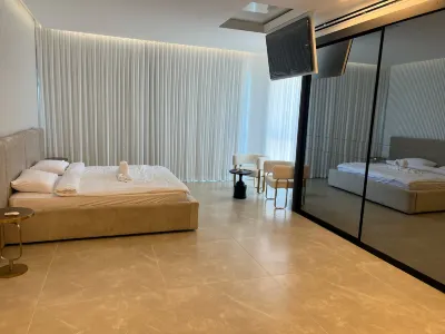 Prince Palace Hadera White Beach Hotels near בי"כ היכל עציון