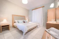 Hotel Plessas Palace Hotels near Agios Nikolaos Harbour
