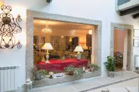 Solar Sampaio e Melo Hotels in Marialva