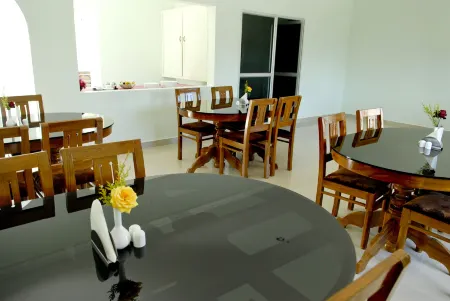 Holiday Heaven Munnar Отели в г. Серайанелли