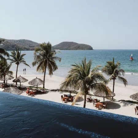 Thompson Zihuatanejo, A Beach Resort by Hyatt