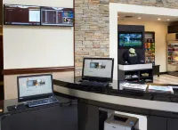 DoubleTree by Hilton Detroit - Dearborn - Business