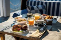 Seven Boutique Hotel - breakfast