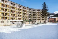 Grand Hotel del Parco Hotels near Castel Mancino