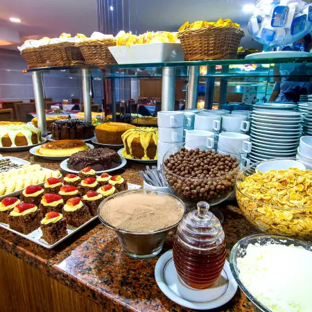 Hotel Nacional Inn Rio Copacabana Отели рядом с достопримечательностью «Пляж Леме»