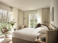 Le Grand Pavillon Chantilly Hotels in Chamant