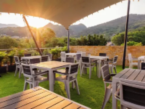 Central Suites by H&R Hoteles en Villeta