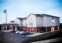 Comfort Inn & Suites Fultondale Gardendale I-65 Отели в г. Фултондейл