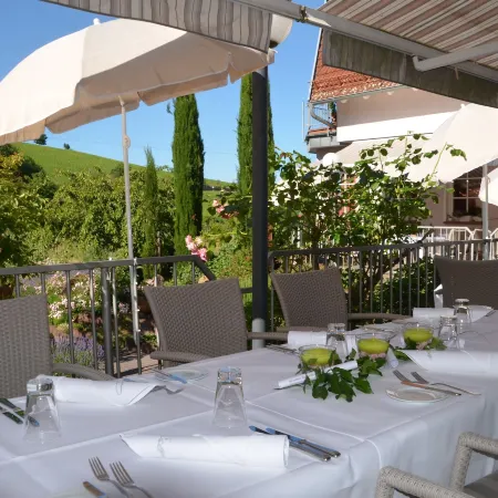 Castell Hotel & Restaurant