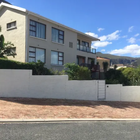 Hermanus Heights Villa