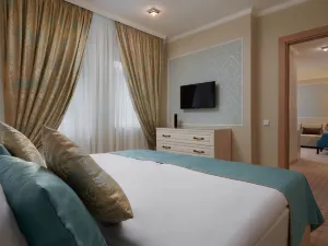Honour and Grace Hotel