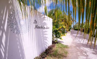Le Mandala Moris Guesthouse Pointe Aux Canonniers