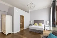 Spagna Art & Suites - CA Domus Collection Hôtels à proximité de : Place d'Espagne