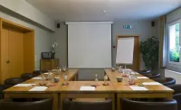 Cocoon Hotel la Rive Hotels in Dirbach