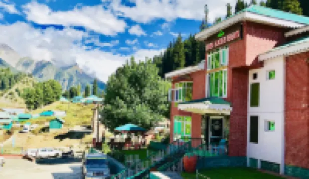 Hotel Glacier Heights