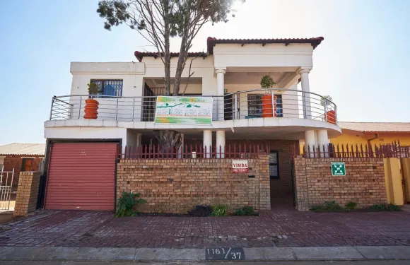 芙洛瑟伊家庭旅館