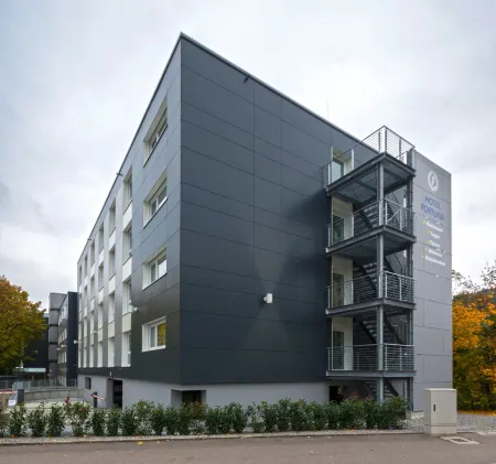 Hotel Fortuna Отели рядом с достопримечательностью «Парк Ремс»