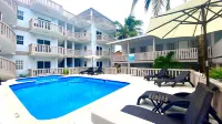 La Isla Resort - Pools