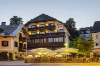 Post am See - 4 Stern Superior Hotel dekat HBC Arena Pinsdorf
