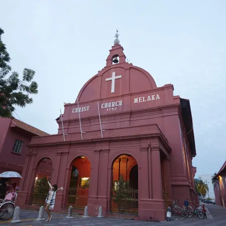 1825 Gallery Hotel