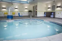 Fairfield Inn & Suites Waterloo Cedar Falls - Pools