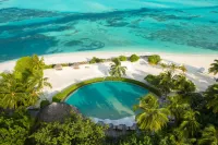 LUX* South Ari Atoll - Pool