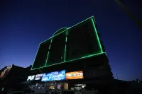 العييري للشقق المفروشة الدمام 2 Hotels near النخيل مول