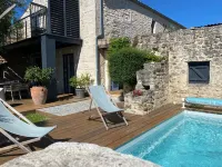 Ô Chambres d'Hôtes Hotels in Pont-l'Abbe-d'Arnoult